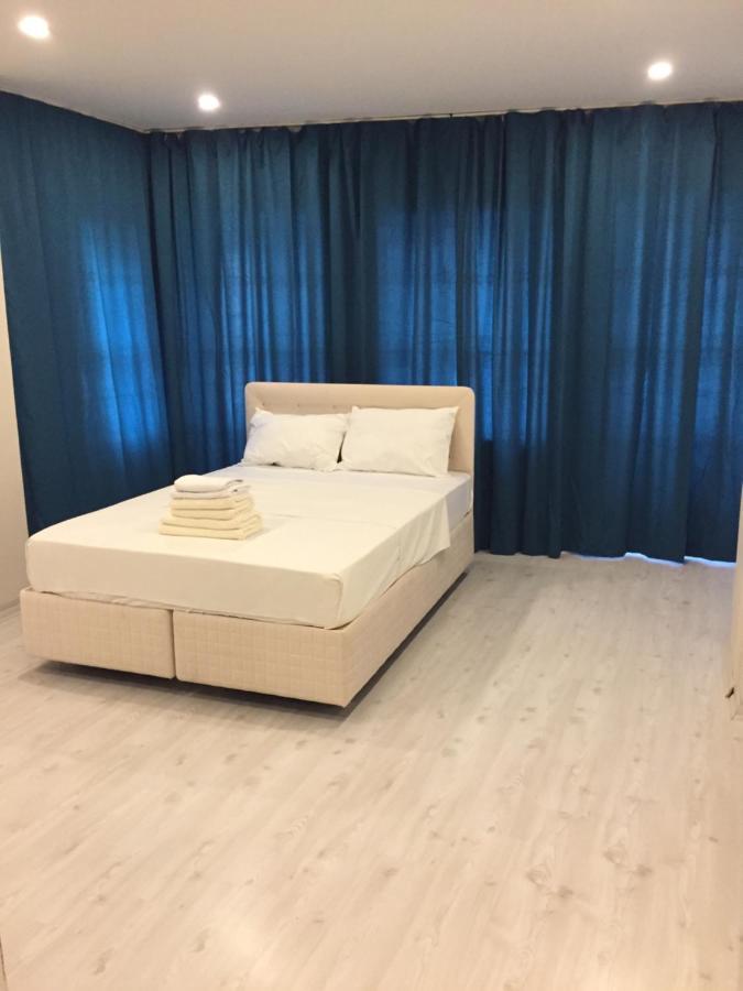 Trilya Hotel Istanboel Buitenkant foto